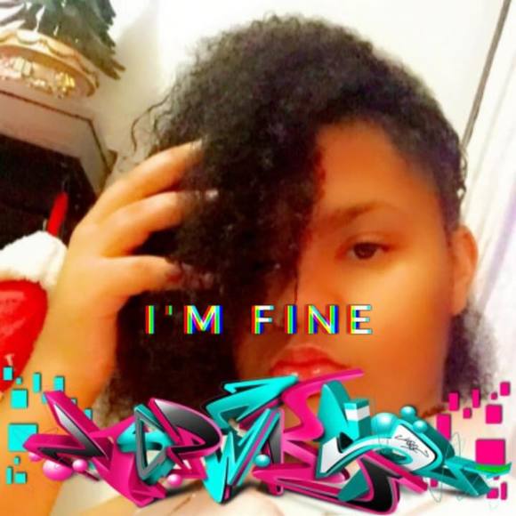 Meet your Posher, Danielle - Picture 1 of 1